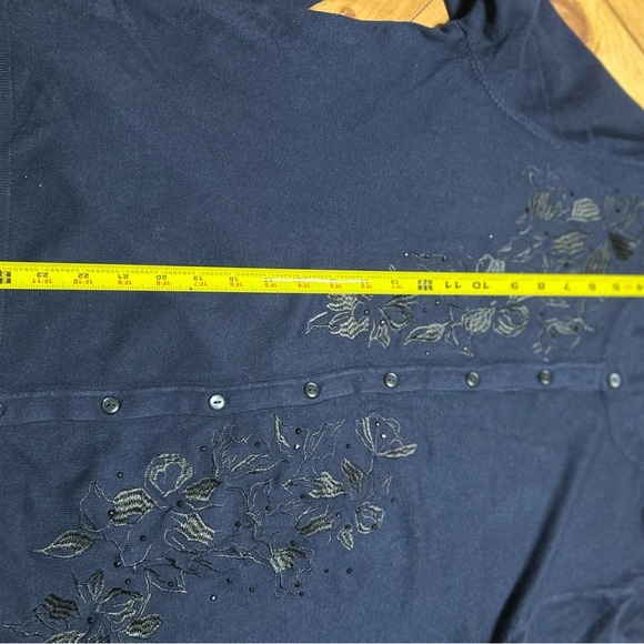 Croft & Barrow Navy Blue Sweater - Picture 8 of 12